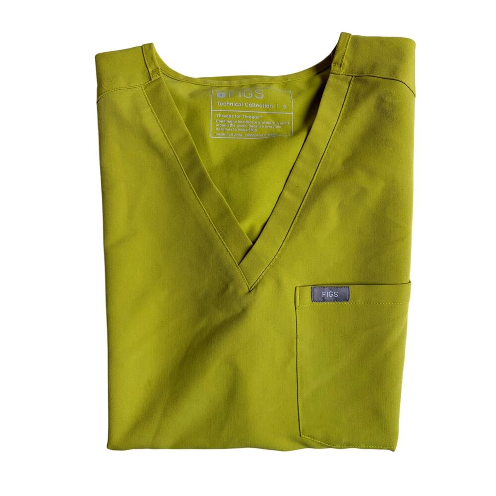 FIGS Women's Catarina One-Pocket Scrub Top (Limeade) - Small